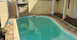 Louez cette superbe villa T5 en duplex située dans un quartier calme et résidentiel au Tampon