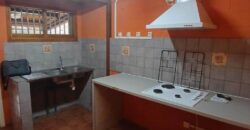 En vente une maison bourbon bois de type F4 située au Guillaume Saint Paul
