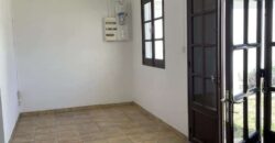 À louer à Saint-Denis une grande villa avec local professionnel indépendant idéale profession libérale