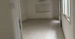 À louer à Saint-Denis une grande villa avec local professionnel indépendant idéale profession libérale