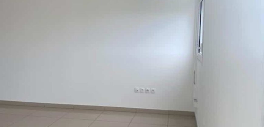 A vendre un lumineux appartement de 41.32m2 dans une résidence à Sainte Clotilde