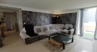 En vente une superbe villa de 200m2 avec varangue de 100m2 proche des commerces à Sainte Anne En vente une superbe villa de 200m2 avec varangue de 100m2 proche des commerces à Sainte Anne