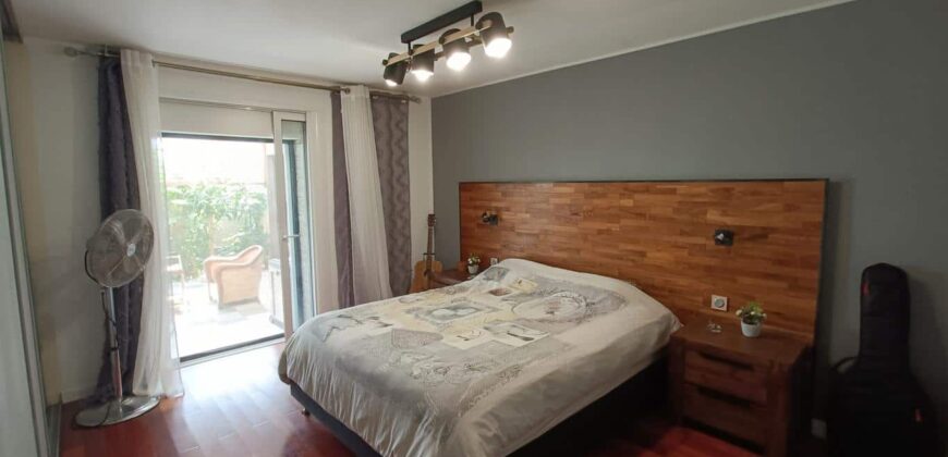 En vente une superbe villa de 200m2 avec varangue de 100m2 proche des commerces à Sainte Anne