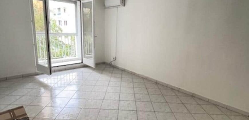 A vendre un appartement T3 de 62m2 proche des toutes les commodités à Saint Denis