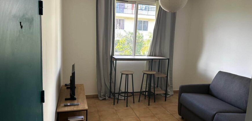 A louer un studio meublé de 19.66m2 dans une résidence à proximité du CHU de Saint Pierre