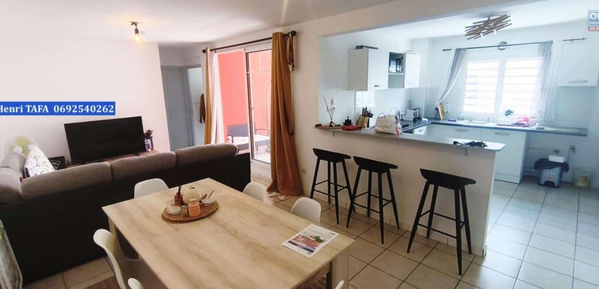 Location d’un superbe appartement T2 de 53 m2 situé à Saint Joseph