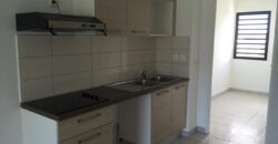 Location d’un agréable appartement F2 située dans une résidence calme à Sainte Clotilde