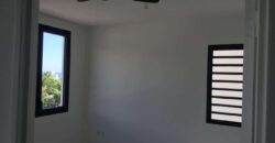 Location d’un agréable appartement F2 située dans une résidence calme à Sainte Clotilde