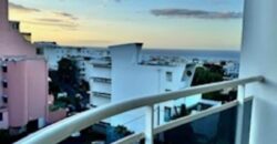 A louer un lumineux appartement meublé dans une résidence à Sainte Clotilde