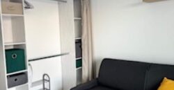 A louer un lumineux appartement meublé dans une résidence à Sainte Clotilde