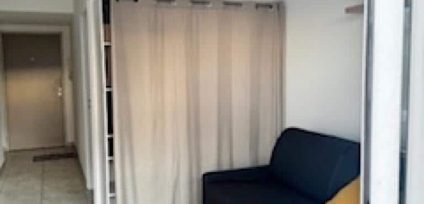 A louer un lumineux appartement meublé dans une résidence à Sainte Clotilde