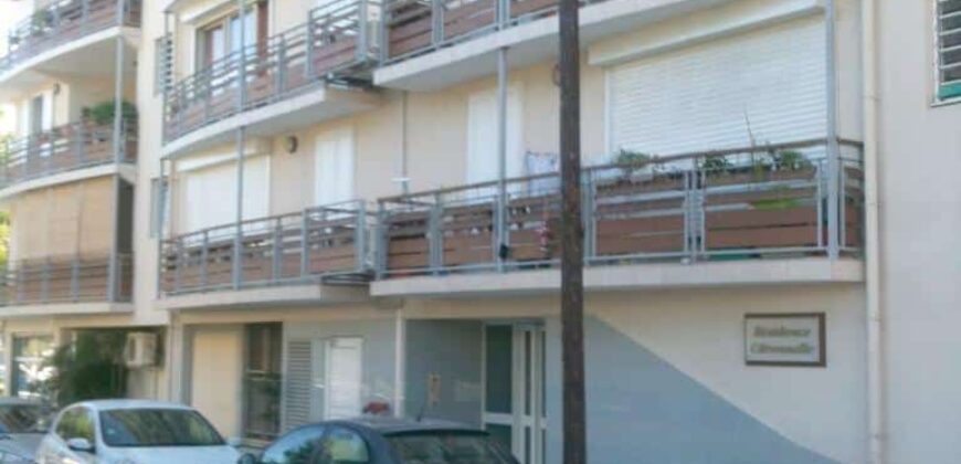 En vente un appartement T2+ dans une résidence de bon standing au centre ville de Port.