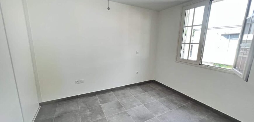 A louer un appartement lumineux de type T2 avec terrasse proche des écoles à Saint Denis