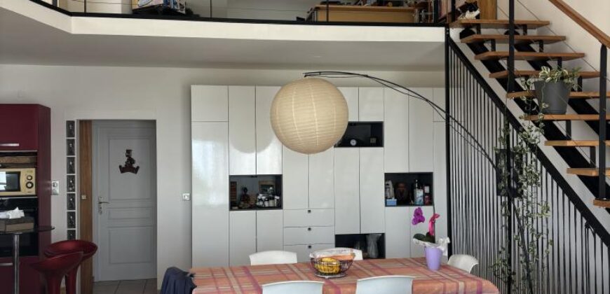 A vendre une villa d’architecte de 156m2 avec studio de musique à Saint-Leu Grand Fond