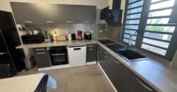 À louer deux superbes appartements T3 meublés situés dans une résidence récente et sécurisée au Tampon