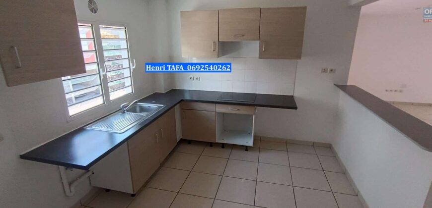 Location d’un appartement de type F2 de 53 m2 habitable situé à Saint Joseph