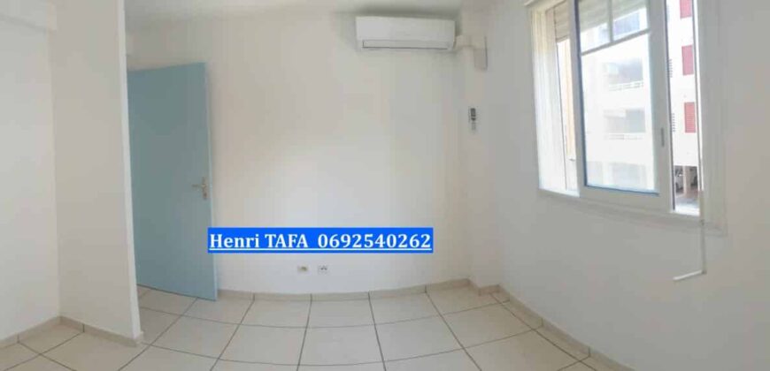 Location d’un appartement de type F2 de 53 m2 habitable situé à Saint Joseph