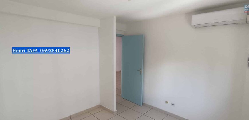 Location d’un appartement de type F2 de 53 m2 habitable situé à Saint Joseph