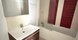 A vendre un appartement T2 de 47m2 avec varangue en plein centre de la Montagne
