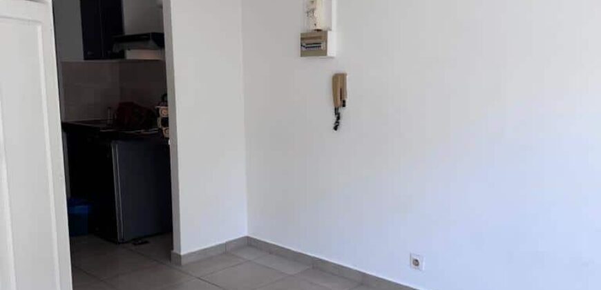 A louer un appartement de 20m2 dans une résidence en plein centre de Saint Denis