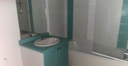 À louer un appartement T3 d’environ 60 m2 situé au centre-ville du Tampon