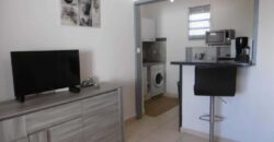 En vente un immeuble de 4 appartements meublés situé à Terre Sainte En vente un immeuble de 4 appartements meublés situé à Terre Sainte