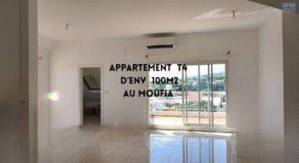 À vendre un appartement T4 sous comble de 130 m2 situé à Saint Denis secteur Moufia À vendre un appartement T4 sous comble de 130 m2 situé à Saint Denis secteur Moufia