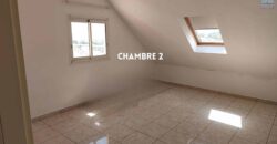 À vendre un appartement T4 sous comble de 130 m2 situé à Saint Denis secteur Moufia À vendre un appartement T4 sous comble de 130 m2 situé à Saint Denis secteur Moufia