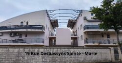 En vente un spacieux appartement T4 de 110m2 + mezzanine au centre-ville de Sainte Marie En vente un spacieux appartement T4 de 110m2 + mezzanine au centre-ville de Sainte Marie