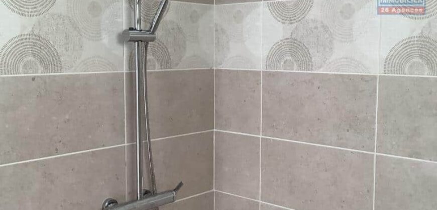 Location d’un bel appartement T3 de 65.14 m2 situé à La Rivière Saint-Louis Location d’un bel appartement T3 de 65.14 m2 situé à La Rivière Saint-Louis