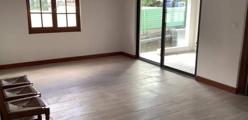 Location d’une belle villa F4 d’une superficie de 89,68 m² située à La Rivière Saint Louis Location d’une belle villa F4 d’une superficie de 89,68 m² située à La Rivière Saint Louis