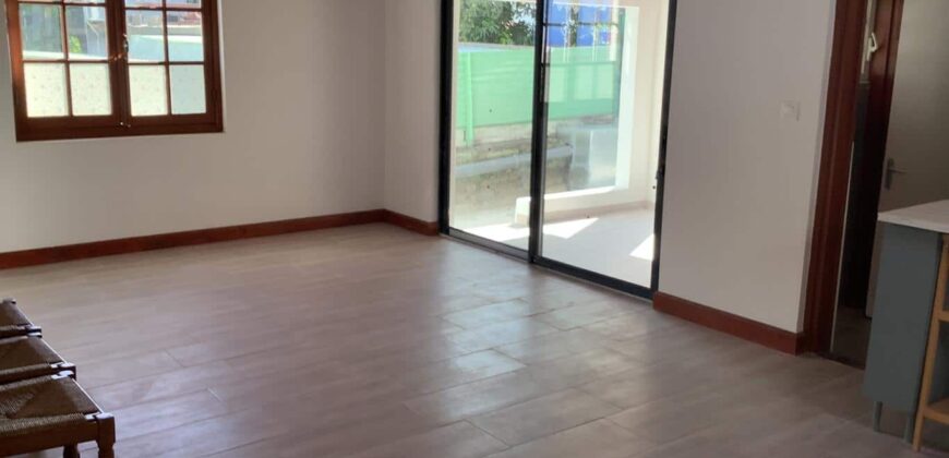 Location d’une belle villa F4 d’une superficie de 89,68 m² située à La Rivière Saint Louis Location d’une belle villa F4 d’une superficie de 89,68 m² située à La Rivière Saint Louis