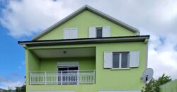 Location d’une spacieuse maison familiale de 115m2 avec garage située dans un quartier calme à Sainte Marie Location d’une spacieuse maison familiale de 115m2 avec garage située dans un quartier calme à Sainte Marie