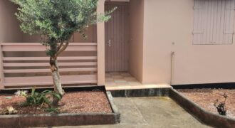 À louer une petite maison de 78m2 située sur la commune de Saint André