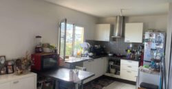 À vendre un appartement T3 duplex situé dans une résidence calme et sécurisée à La Possession À vendre un appartement T3 duplex situé dans une résidence calme et sécurisée à La Possession