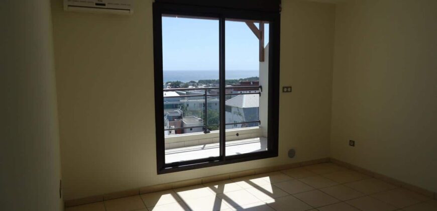 En vente un studio de 25,77m2 dans une résidence avec vue mer à Sainte Clotilde En vente un studio de 25,77m2 dans une résidence avec vue mer à Sainte Clotilde