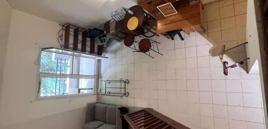 À louer un studio meublé avec varangue dans une résidence à Saint Denis À louer un studio meublé avec varangue dans une résidence à Saint Denis