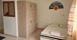 À louer charmant T2 meublé en duplex situé dans une résidence sécurisée proche du centre-ville du Tampon À louer charmant T2 meublé en duplex situé dans une résidence sécurisée proche du centre-ville du Tampon