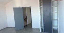 À louer une villa mitoyenne T4 de 98.90 m2 située dans une résidence sécurisée proche du lycée des Avirons