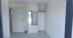 À louer charmante villa F4 avec belle vue située dans un quartier calme à Étang Salé proche des écoles À louer charmante villa F4 avec belle vue située dans un quartier calme à Étang Salé proche des écoles