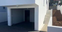 À louer charmante villa F4 avec belle vue située dans un quartier calme à Étang Salé proche des écoles À louer charmante villa F4 avec belle vue située dans un quartier calme à Étang Salé proche des écoles