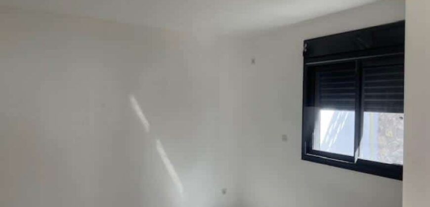 À louer charmante villa F4 avec belle vue située dans un quartier calme à Étang Salé proche des écoles À louer charmante villa F4 avec belle vue située dans un quartier calme à Étang Salé proche des écoles