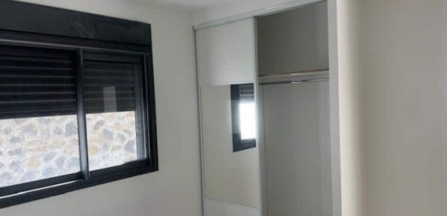 À louer charmante villa F4 avec belle vue située dans un quartier calme à Étang Salé proche des écoles À louer charmante villa F4 avec belle vue située dans un quartier calme à Étang Salé proche des écoles