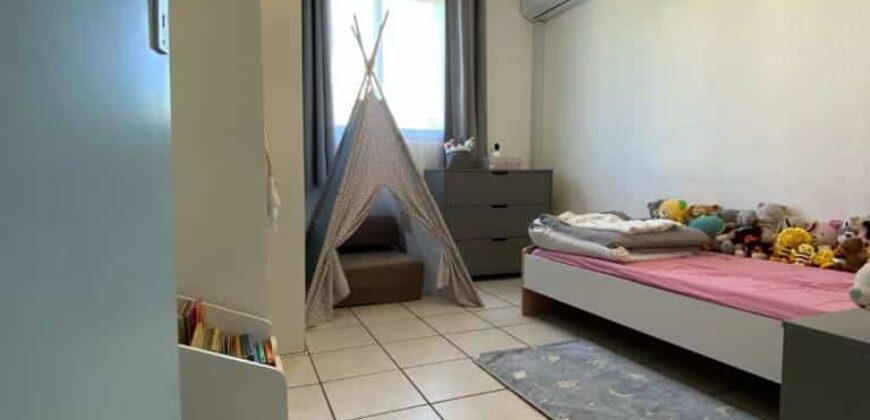 À vendre appartement T3 de 69m2 en rez-de-jardin dans la résidence Odyssean à Boucan Canot À vendre appartement T3 de 69m2 en rez-de-jardin dans la résidence Odyssean à Boucan Canot