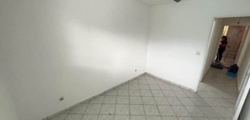 A vendre un appartement T3 de 62m2 proche des toutes les commodités à Saint Denis