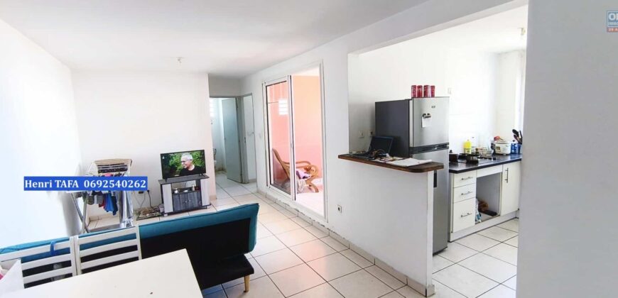 A vendre un appartement T2 de 54.65m2 avec vue mer à Saint Joseph