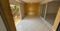 En vente un bel appartement F3/4 en rez-de-jardin d’un immeuble à La Possession