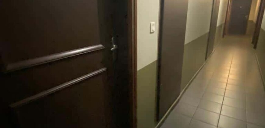 A louer un studio meublé de 23.99m2 dans le rampes de St François à Saint Denis