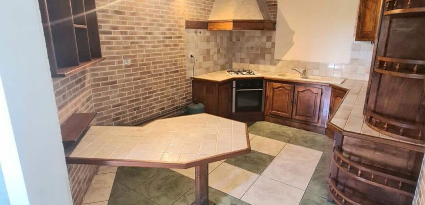 À vendre une villa F4/5 de 118m2 avec jardin dans un quartier résidentiel à Bras des Chevrettes-Saint André