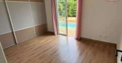 Location d’une charmante villa de 131m2 avec piscine nichée dans le quartier de Colorado à La Montagne